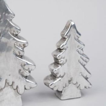 Kleine Tannenbäume in der Farbe Silber