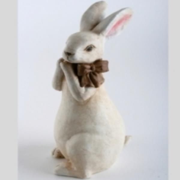 Hasenfigur Creme, Osterhase mit Halsschleife. 26,5 cm