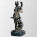 Justitia Figur Bronze, Trophäe Metallguss