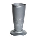 Vase Zink aus Kunststoff, mit Fuß. Höhe 35 cm.
